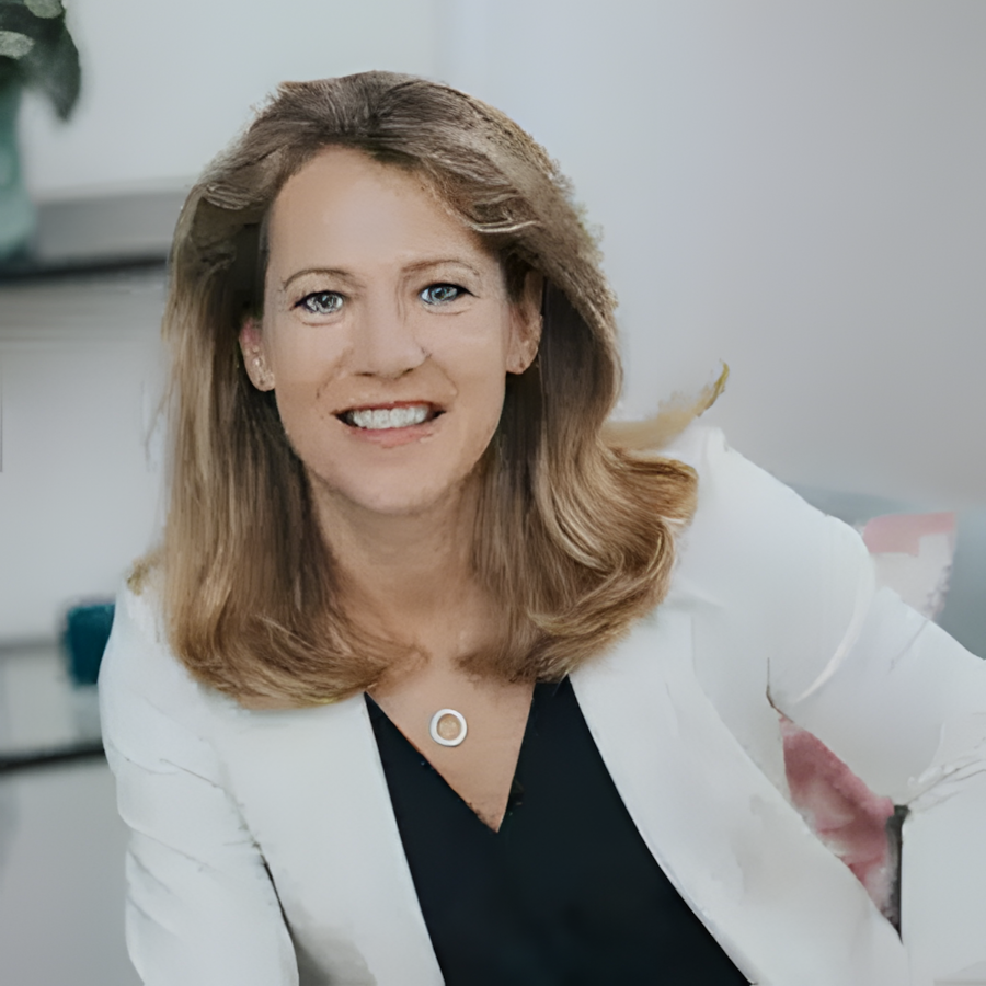 Christine Martin Headshot