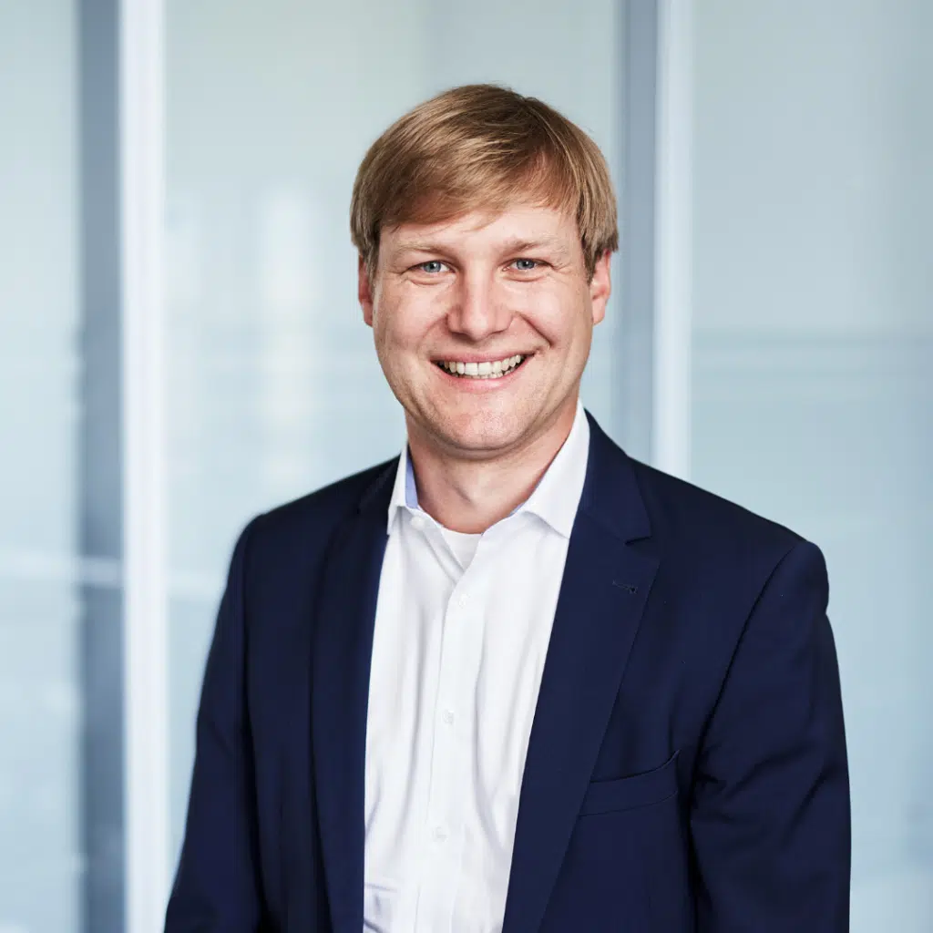 Martin Hölderle Headshot