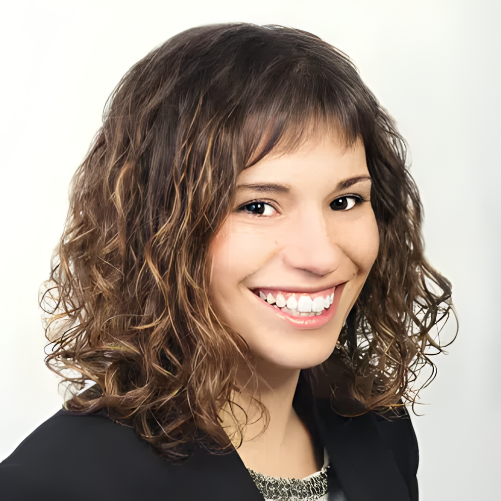 Monika Mahovská Headshot